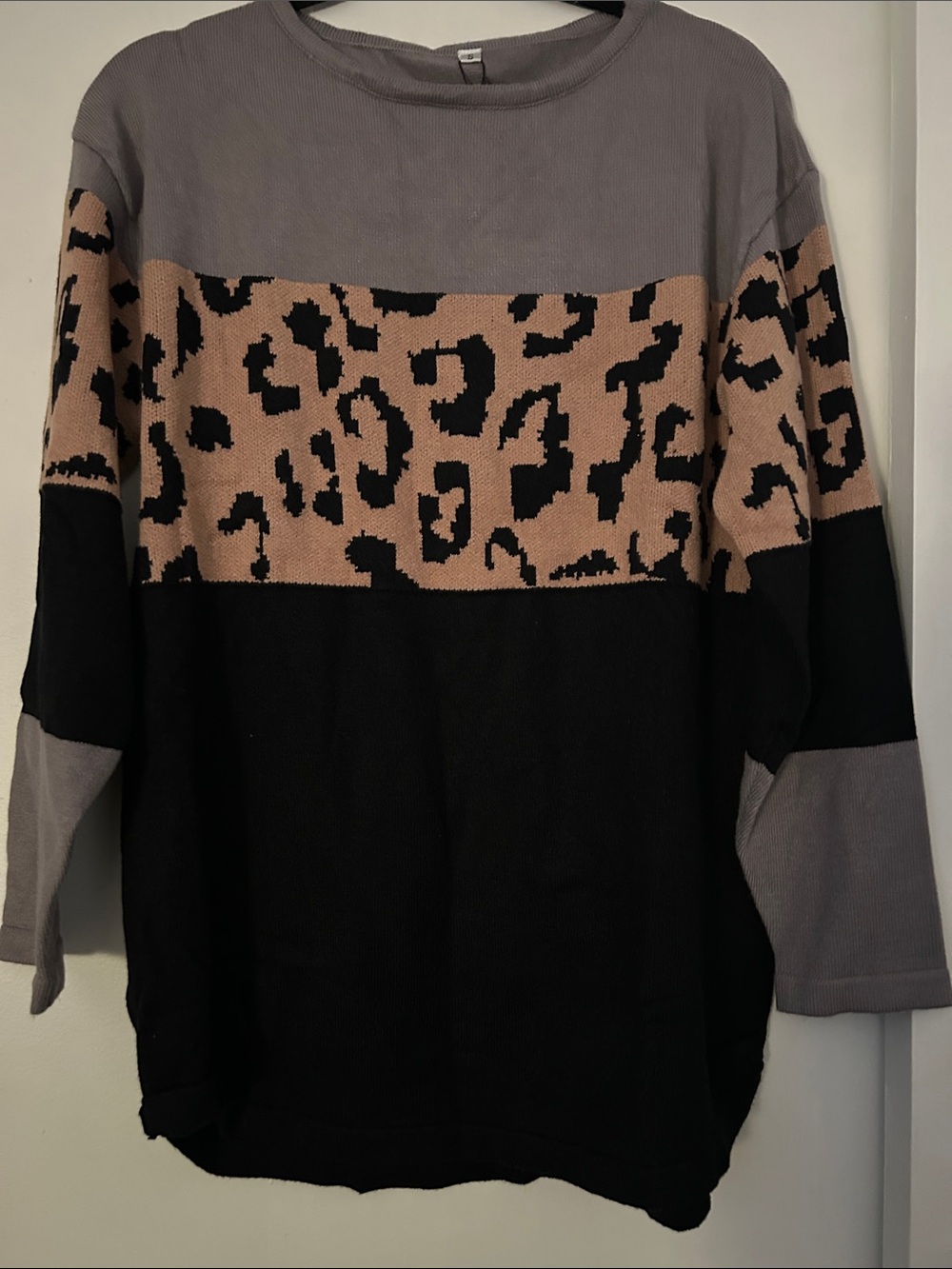 Leopard Block Color-Blocked Sweater - Gray, Tan, Black